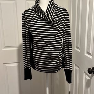 Nordstrom: Versatile sweater/jacket. Zip or wear open, size L. Great condition.